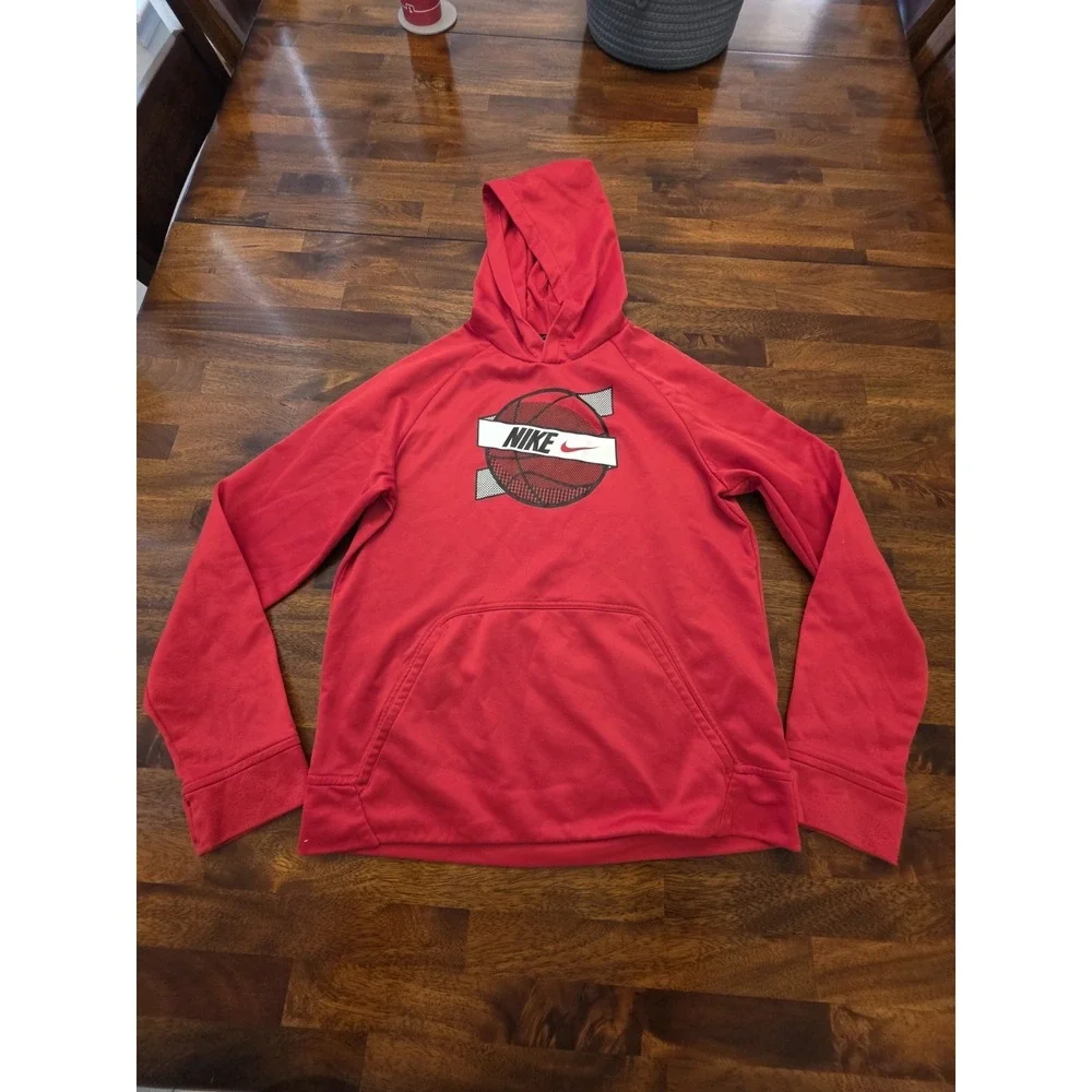 Nike Boys‎ Basketball Hoodie XL Red Pullover Sweatshirt.     Sku 17